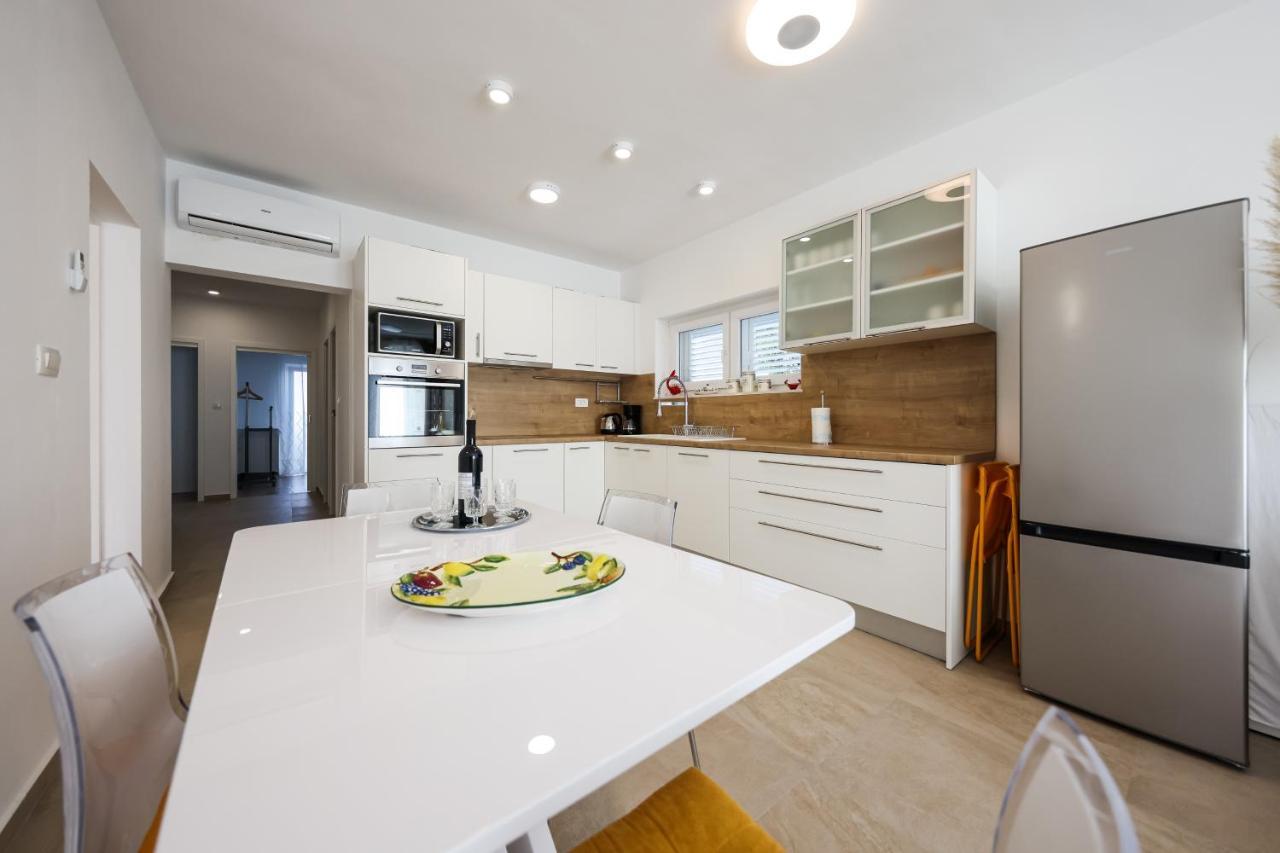 Apartment Puntamika De Rosa - Ground Floor