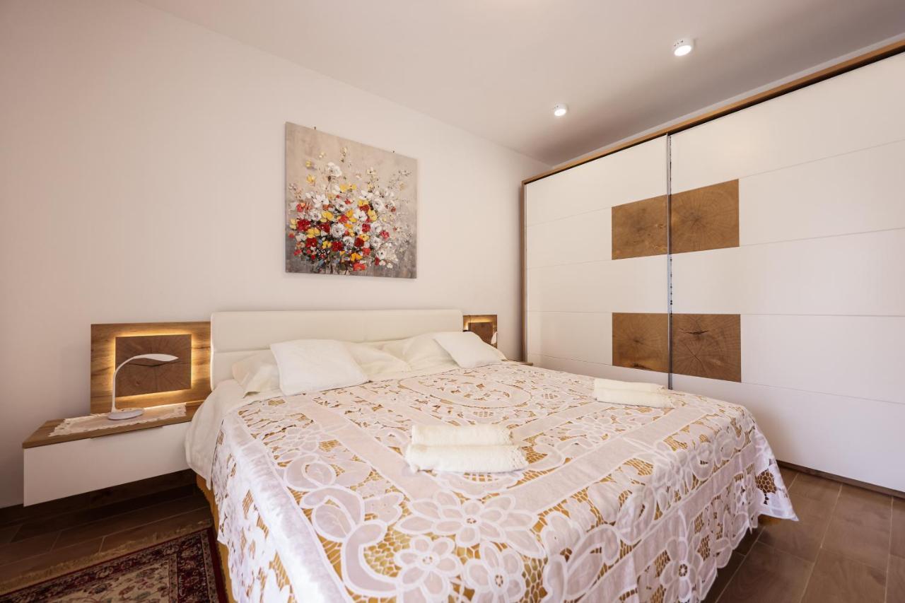 Apartment Puntamika De Rosa - Ground Floor